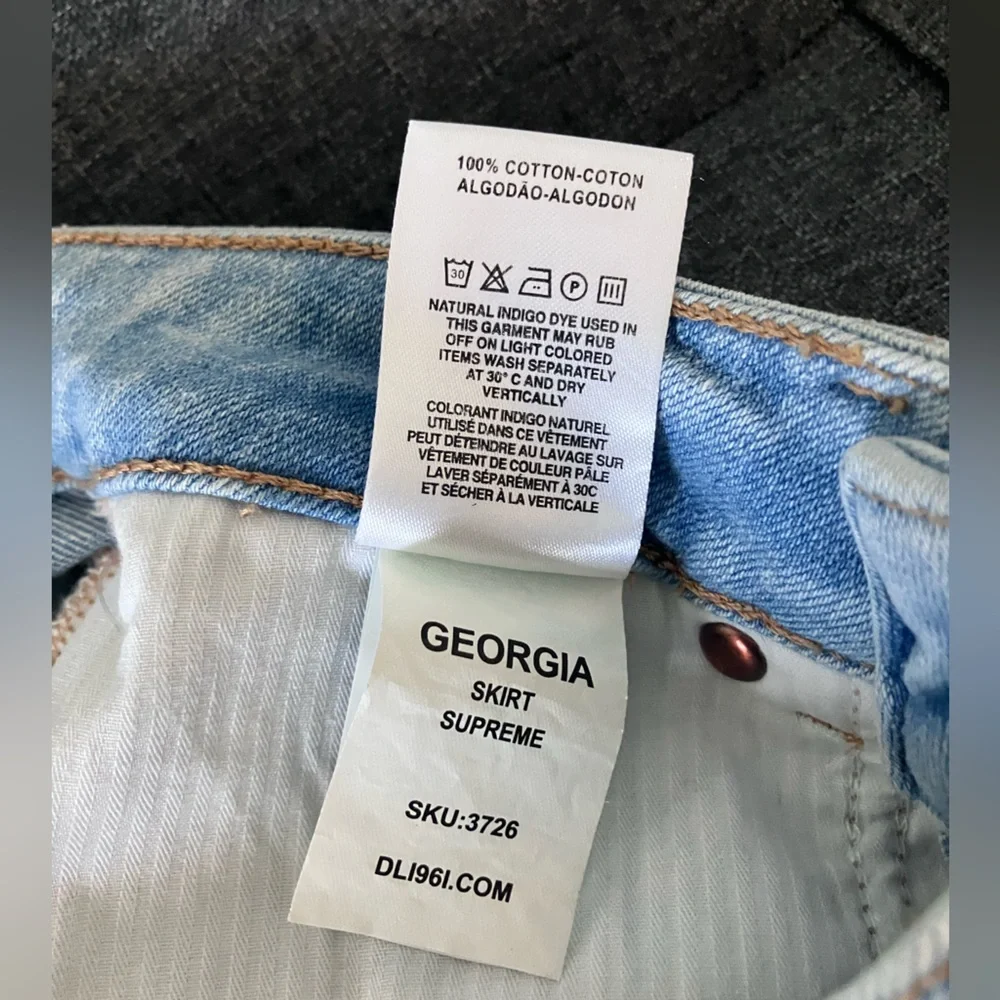 DL1961 Georgia High Waited Light Wash Denim Raw Hem Skirt Size XS - Picture 9 of 9